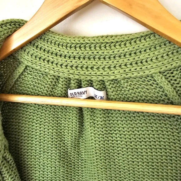 Old Navy 2 button shawl (M) - Picture 6 of 9